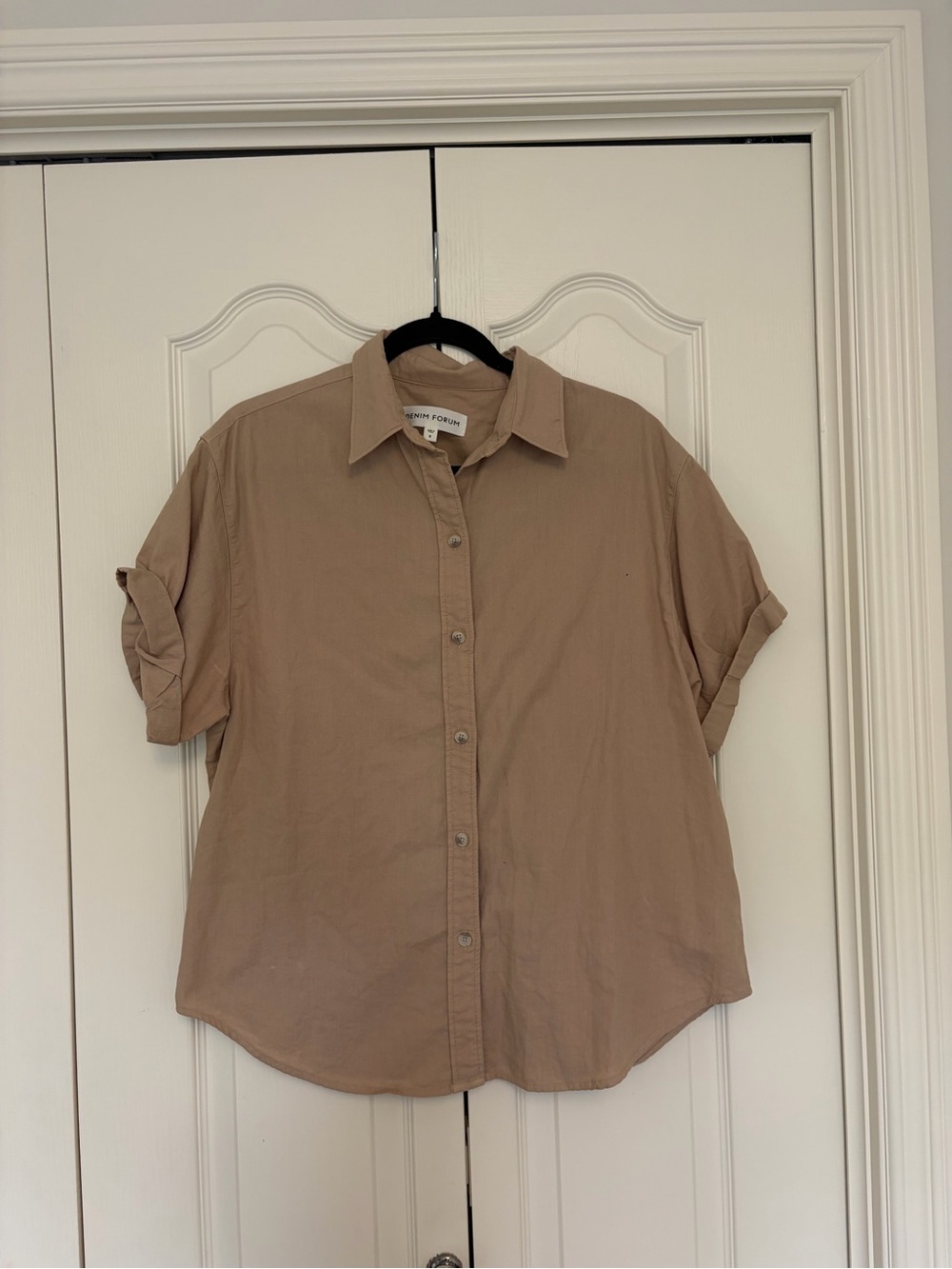 Denim Forum Casual Short-Sleeve Button-Up Shirt — Tan